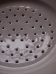画像4: フランス アンティーク　白釉　大きな水切り皿　 (4)