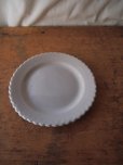 画像2: フランス ヌヴェール　白釉薬　花リム　軟質陶器