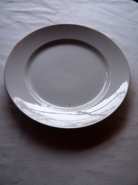 フランス　19世紀　クレイユモントロー　白い大皿　